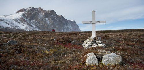 East_Greenland_Grave_©_Anthony_Smith_Poseidon_Expeditions