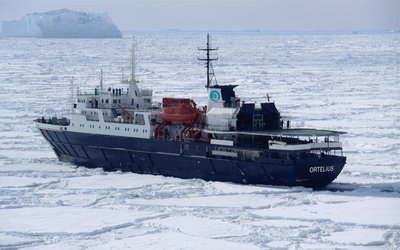 MV_Ortelius_Pack_ice_Ross_Sea_©_Oceanwide_Expeditions