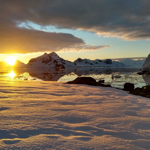 Camping_Antarctica_©_Rustyn_Mesdag_Oceanwide_Expeditions