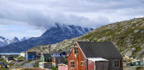 Kuummiut_Greenland__c__Albatros_Polar_Latitudes_Expeditions