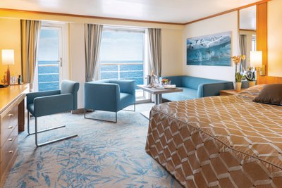 MS_Seaventure_Owners_Suite_©_Polar_Latitudes