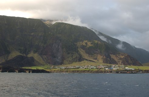 Tristan_da_Cunha_Atlantic_Odyssey_©_Hadoram_Shirihai_Oceanwide_Expeditions