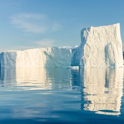 Eisberge_Uummannaq_Fjord_System_Nordwestgroenland_©_Martin_Zwick_Naturfoto