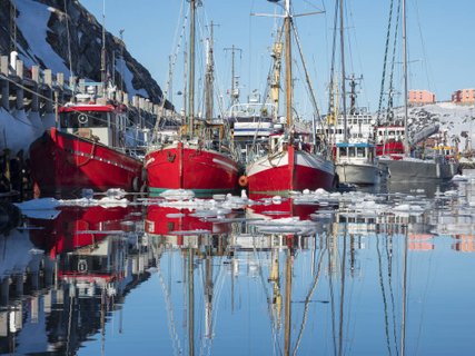 Nuuk_Hafen_Nordwestgroenland__c__Martin_Zwick_Naturfoto