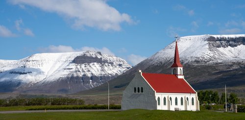 Thingeyri_Iceland__c__Aurora_Expeditions_Jamie_Lafferty