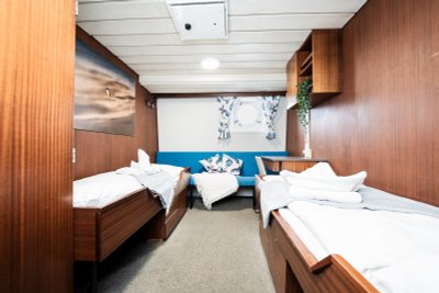 3-cabin-304-classic-twin-polar-athena-secret-atlas