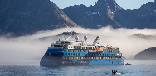 Greenland_Ship__c__Albatros_Polar_Latitudes_Expeditions