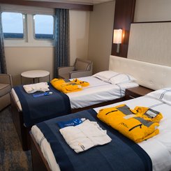 Ocean_Adventurer_Deluxe_Cabin_©_Quark_Expeditions