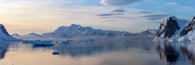 anvort-bay-antarctica_©_polar-latitudes