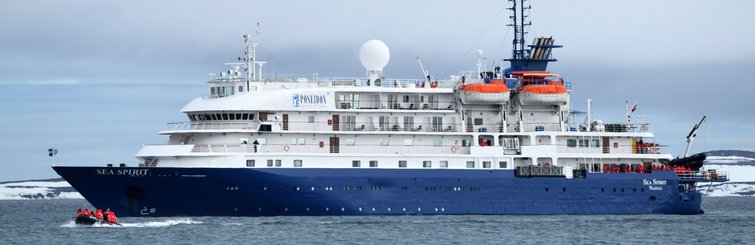 MV_Sea_Spirit_Svalbard_©_Page_Chichester_Poseidon_Expeditions