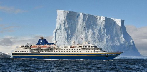 MV_Heritage_Adventurer_Ice_©_Heritage_Expeditions