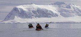 Antarctic_kayaking_©_Anjali_Pande_Oceanwide_Expeditions