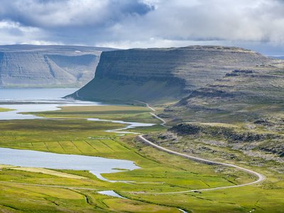 Landschaft bei  Hnjotur am Patreksfjoerdur. Die Westfjorde (Vestfirdir) von Island_©_Martin_Zwick_Naturfoto