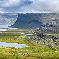 Landschaft bei  Hnjotur am Patreksfjoerdur. Die Westfjorde (Vestfirdir) von Island_©_Martin_Zwick_Naturfoto
