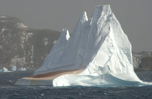 Iceberg_at_South_Orkneys_©_Hadoram_Shirihai_Oceanwide_Expeditions