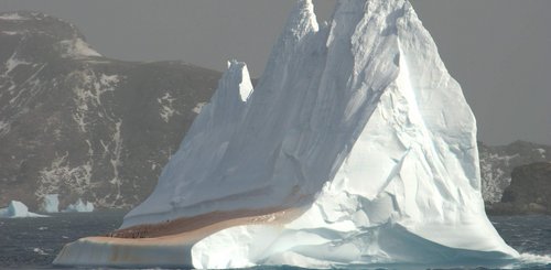 Iceberg_at_South_Orkneys_©_Hadoram_Shirihai_Oceanwide_Expeditions