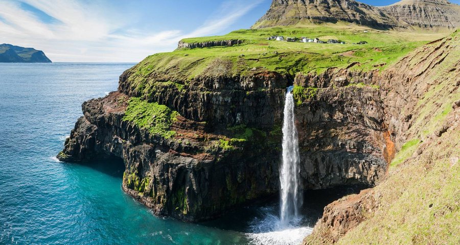 Faroe_Islands_©_Aurora_Expeditons