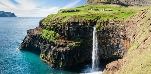 Faroe_Islands_©_Aurora_Expeditons