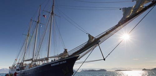 SV_Rembrandt_van_Rijn_sailing_Greenland_©_Rolf_Stange_Oceanwide_Expeditions
