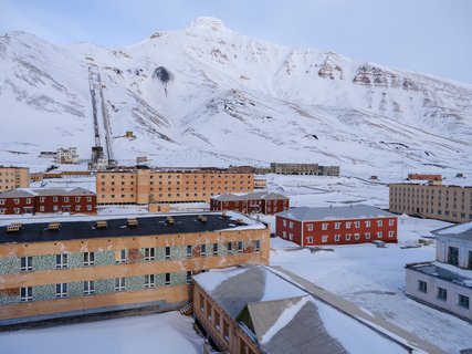 Pyramiden_Spitzbergen_Norwegen_©_Martin_Zwick_Naturfoto