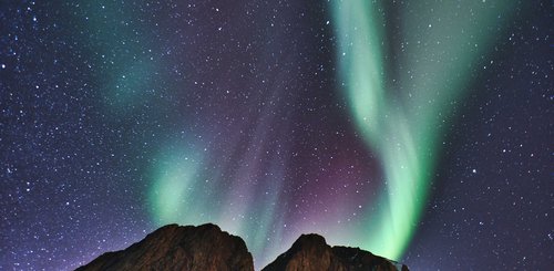 Lofoton_Norway_Northern_Lights_©_Aurora_Expeditons_Unsplash