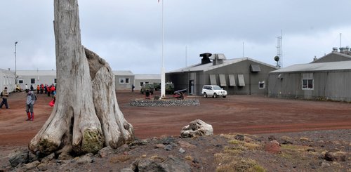 Jan_Mayen_Station_North_Atlantic_©_Jan_Meyer_Oceanwide_Expeditions