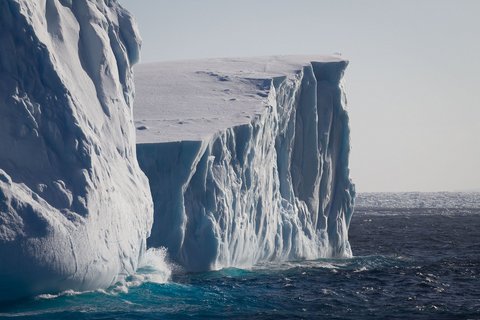 Ice_Antarctica_©_K_Ovsyanikova_Heritage_Expeditions