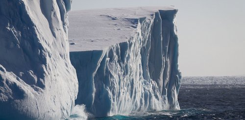 Ice_Antarctica_©_K_Ovsyanikova_Heritage_Expeditions