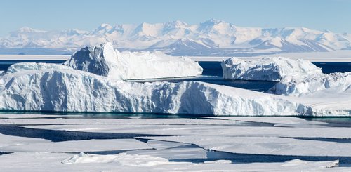 Icebergs_Ross_Sea_Cape_Evans_Antarctic_©_Rolf_Stange_Oceanwide_Expeditions