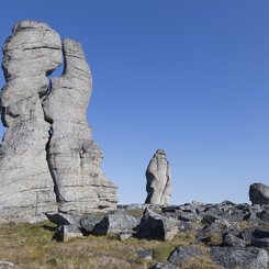 Medvezhyi_Islands_north_sea_route_©_A_Breniere_Heritage_Expeditions