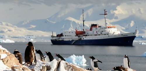 MV_Ushuaia_Antarctica_©_Lopez_Tapia_Antarpply_Expeditions